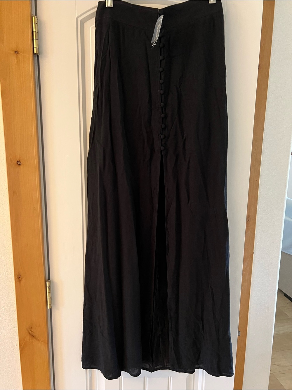 Express Women's Black Button-Front Maxi Skirt
